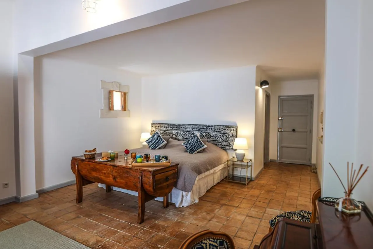 L'Insoupconnee Saint Remy De Provence Hotell Noves