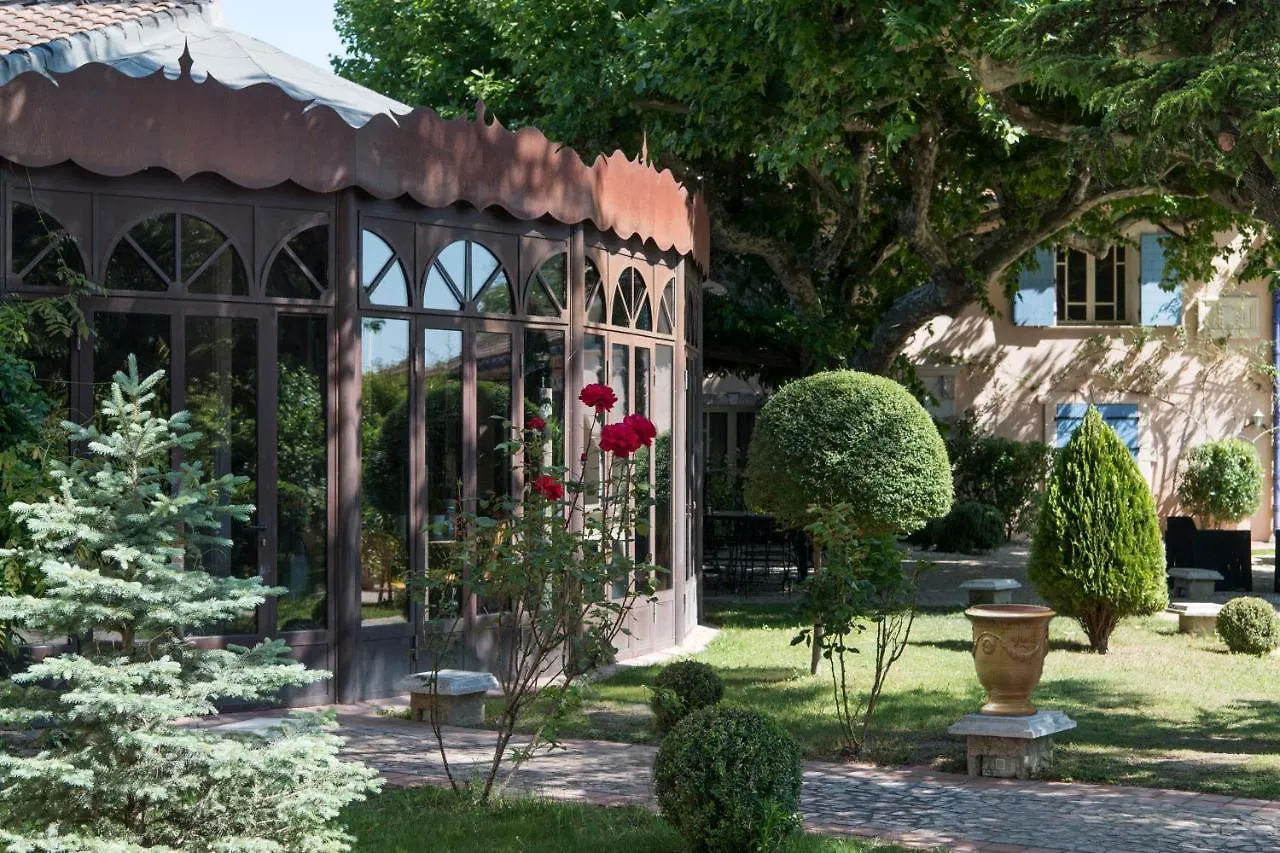 L'Insoupconnee Saint Remy De Provence Hotel Noves