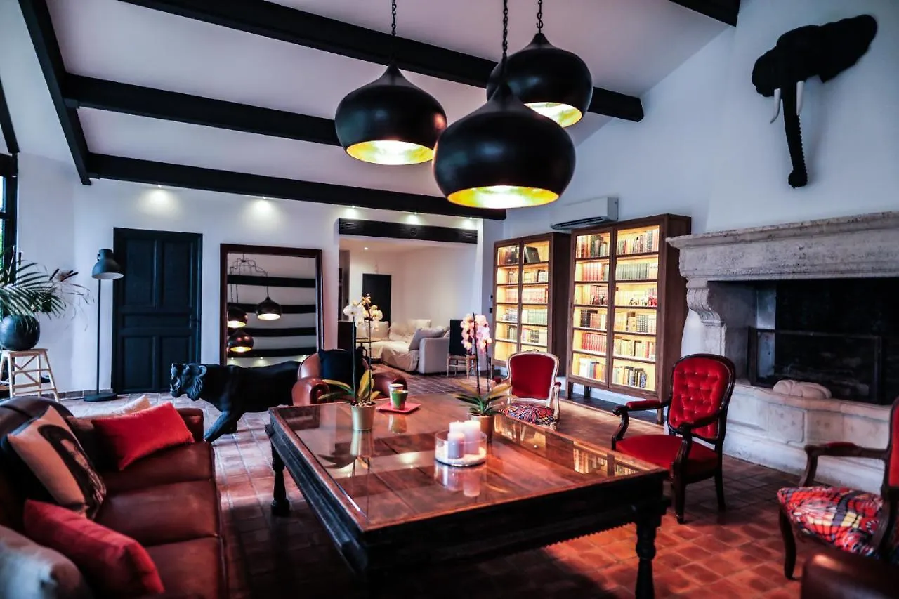 Guest house L'Insoupconnee Saint Remy De Provence Hotel Noves